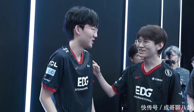 欧冠：巴黎客场2-1逆转曼联